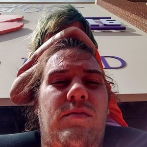 Meet your Posher, Clay